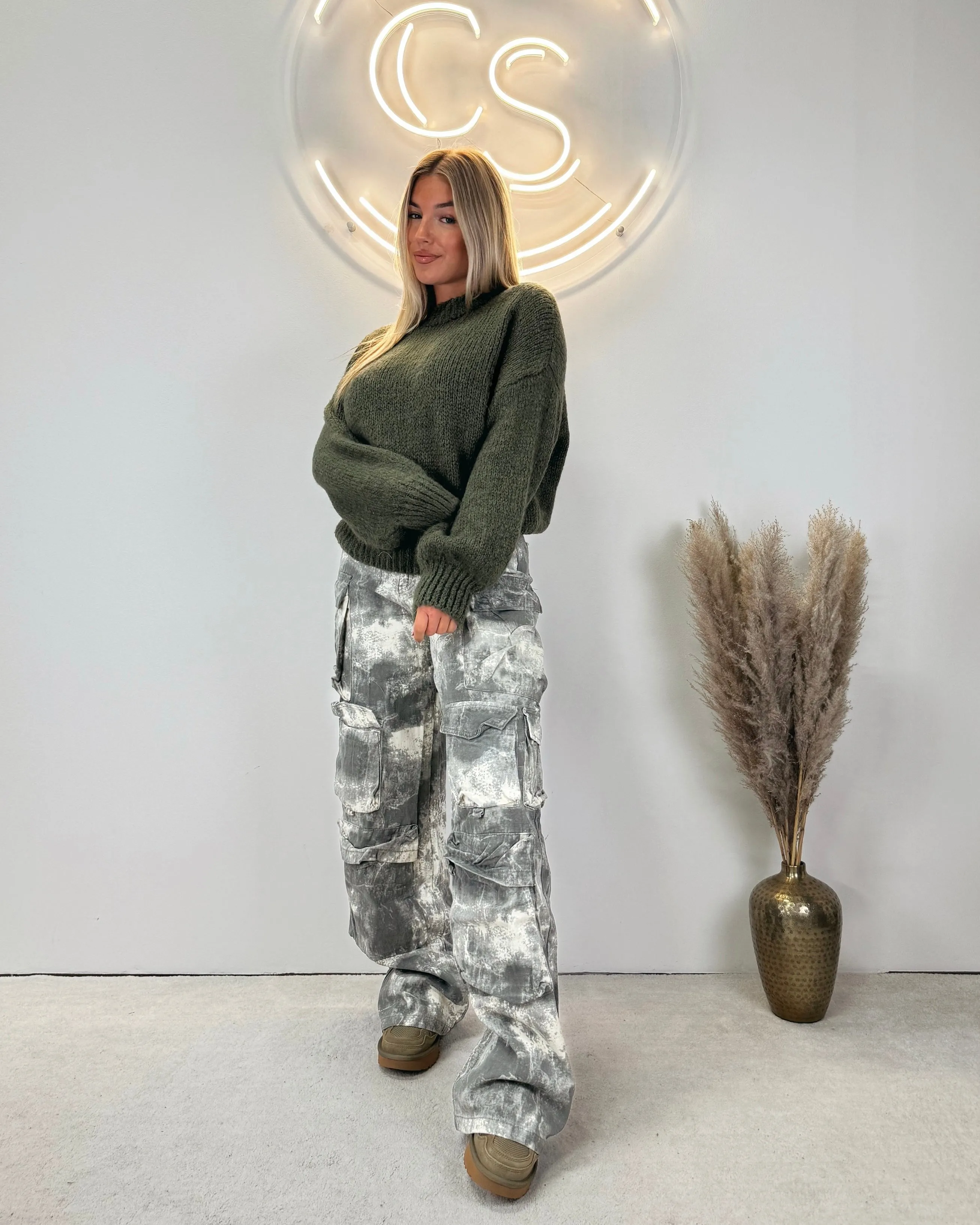 Cozy knit sweater khaki green