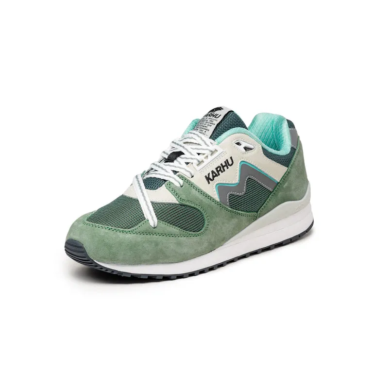 Karhu Synchron Classic Iceberg Green / Lily White